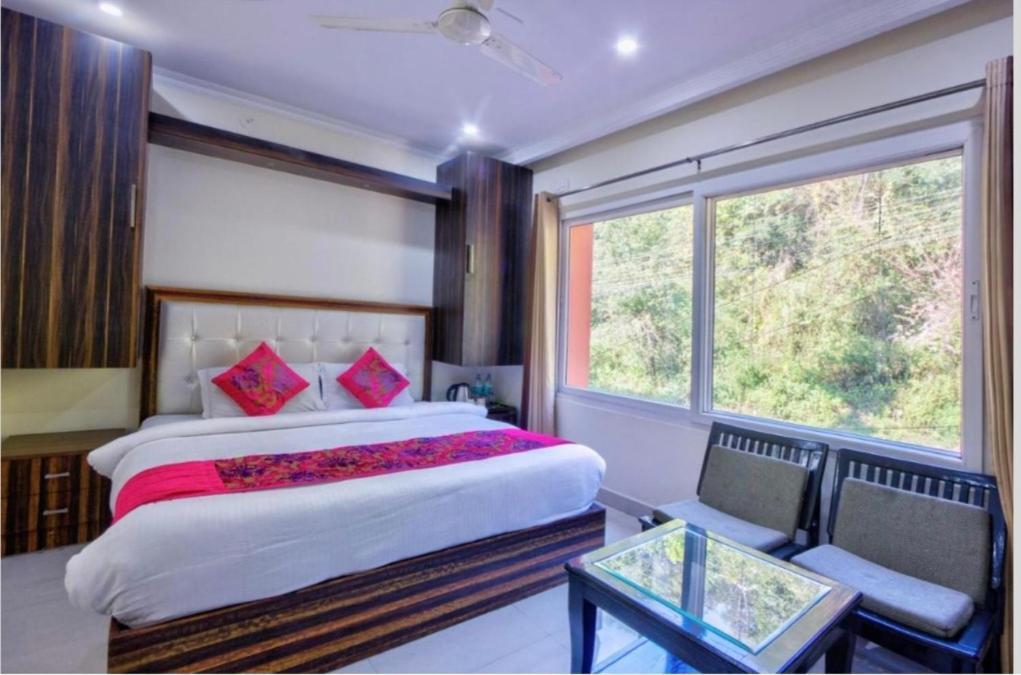 Hotel Bliss Valley Dharamshala - Beautiful View Of Mountains From Rooms المظهر الخارجي الصورة